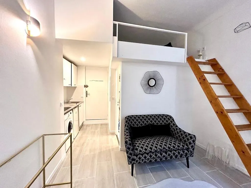 City Center Studio - 1 Min Train Station & Main Street نيس