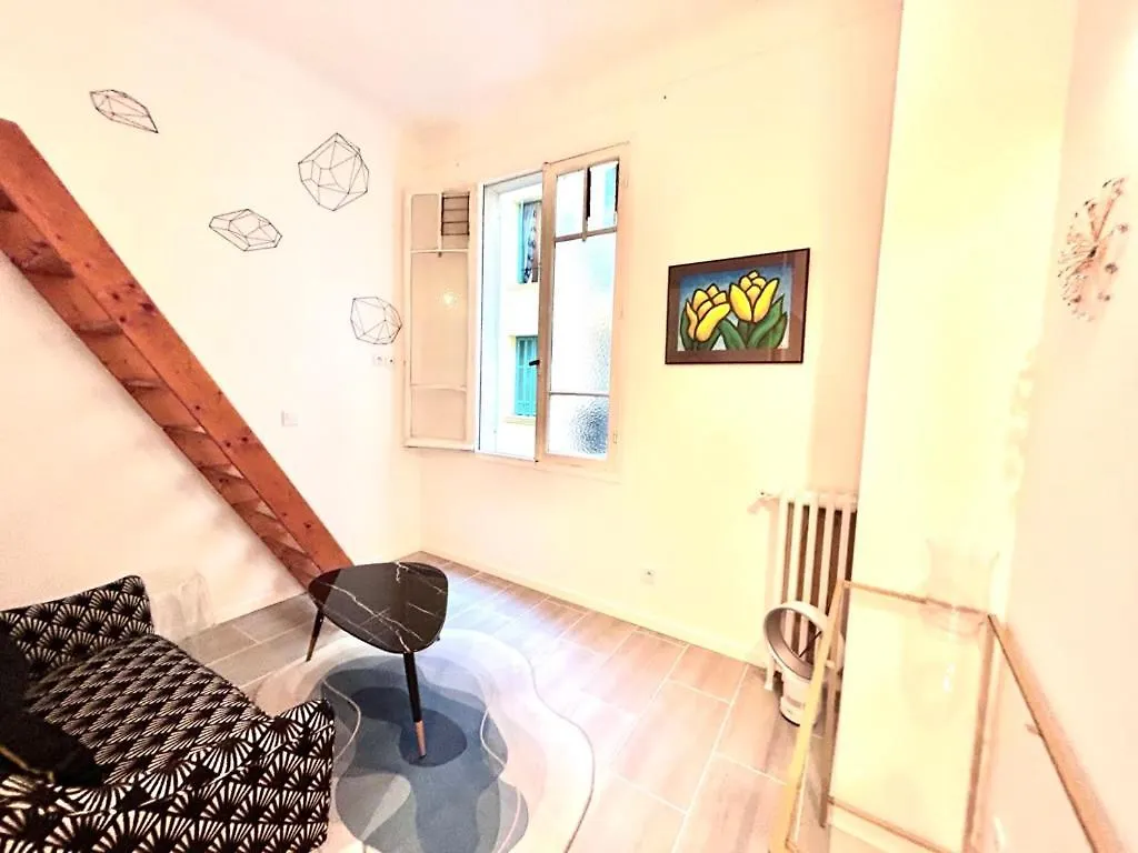 City Center Studio - 1 Min Train Station & Main Street Nice France